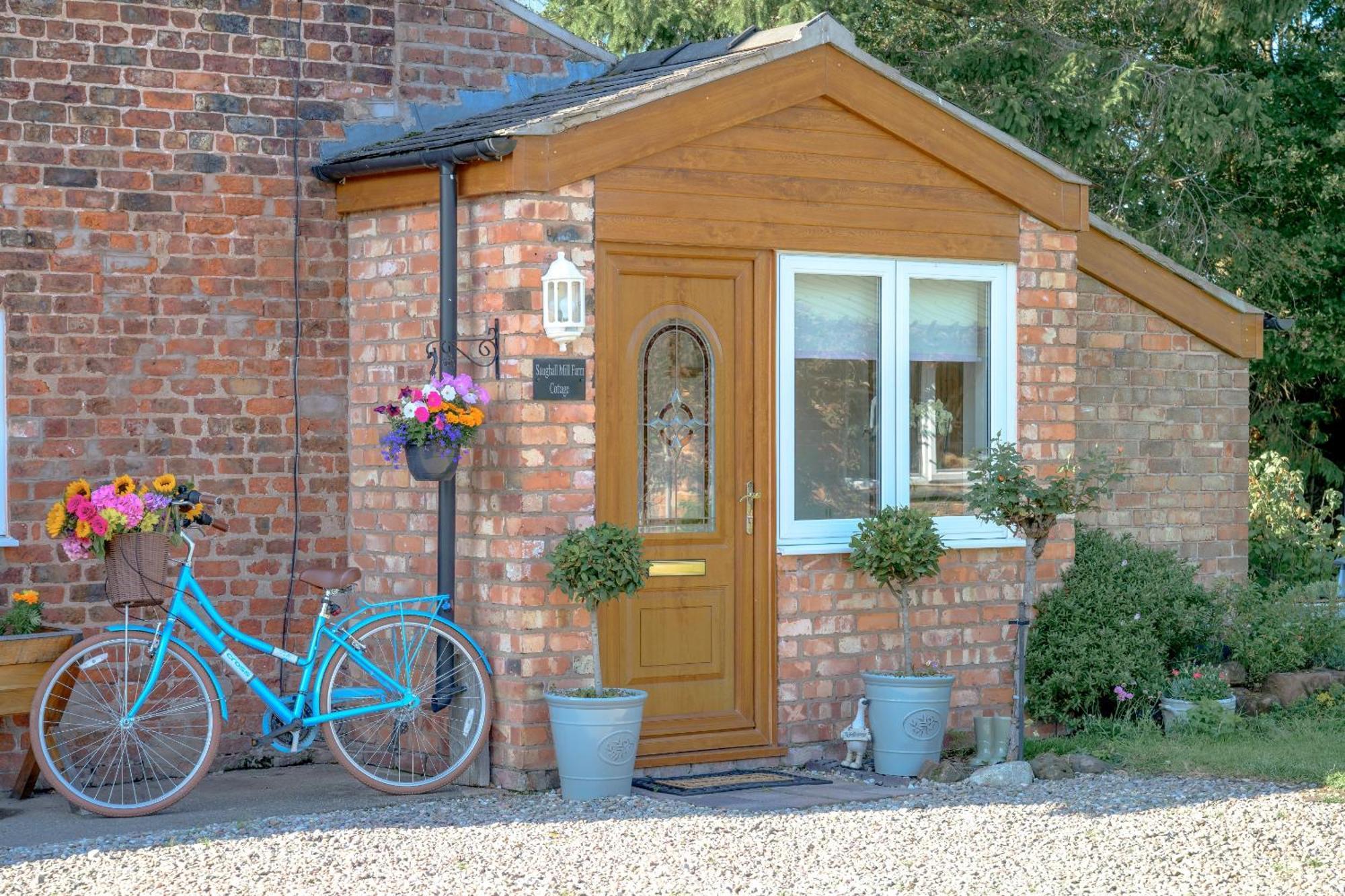 Saughall Mill Farm Cottage Chester Exterior foto